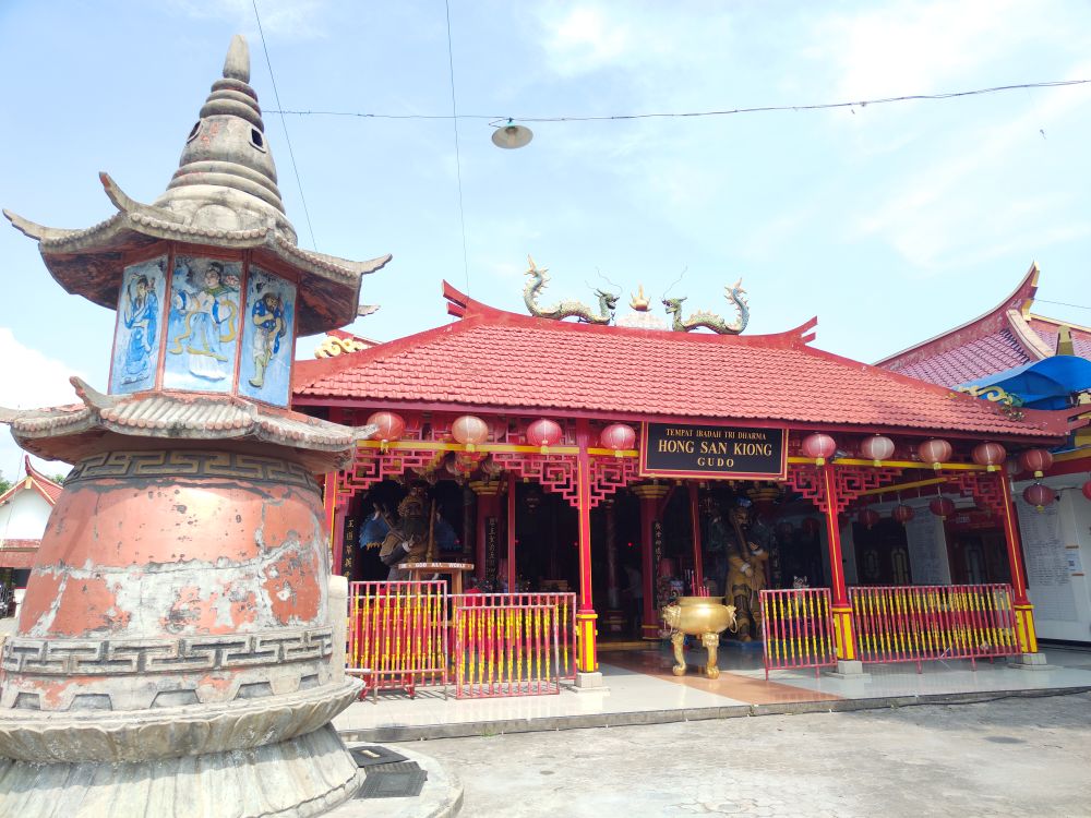 Klenteng Hong San Kiong Gudo.